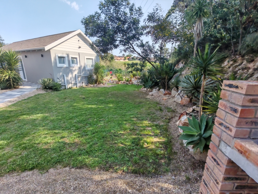 To Let 2 Bedroom Property for Rent in More Grove Eastern Cape